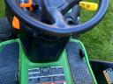 John Deere LA 120 fűnyírótraktor.22 LE
