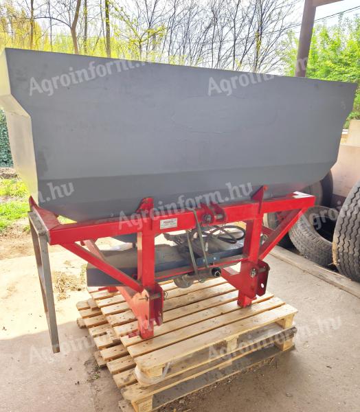 Műtrágyaszóró - 1500 literes Mosh