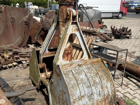 Csipkedő,  markoló kanál