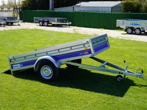 Áprilisi akció! Új billenős V250 utánfutó (250x132x37cm) rendszámmal - bruttó 526.000 Ft