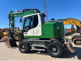 Liebherr A914 / 2017 / 8 875 üzemóra / Lízing 20%-tól