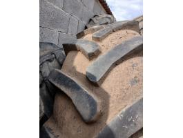 360/70 R24 1 db traktor gumi