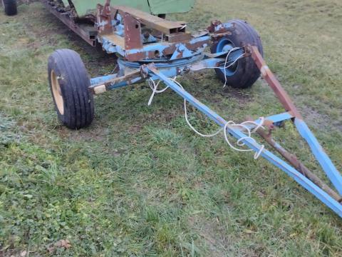 Vágóasztal szállítókocsi, 2 tengelyes, eladó