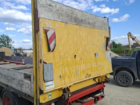 MBB 1500 kg-os Emelőhátfal