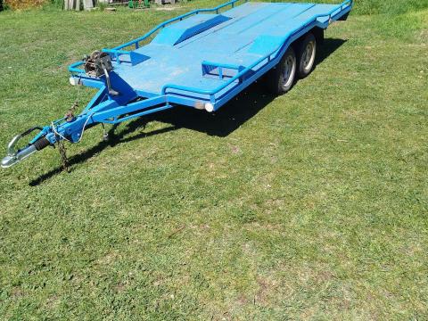 Tréler autószállító utánfutó 1500 kg