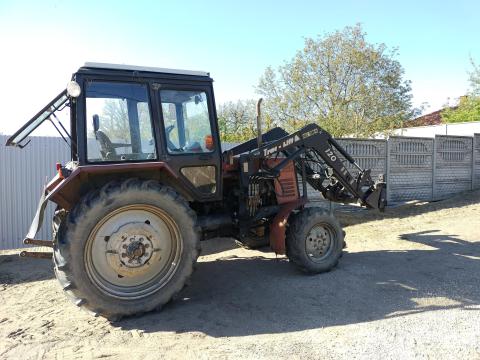 MTZ 82.1homlokrakodóval