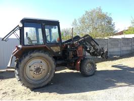 MTZ 82.1homlokrakodóval