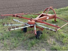 KUHN függesztett rendképző, rendsodró