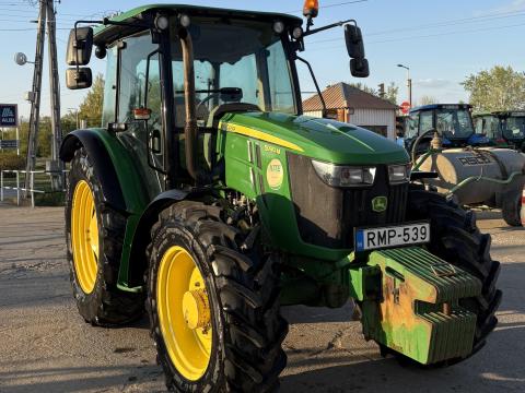 John Deere 5090 M