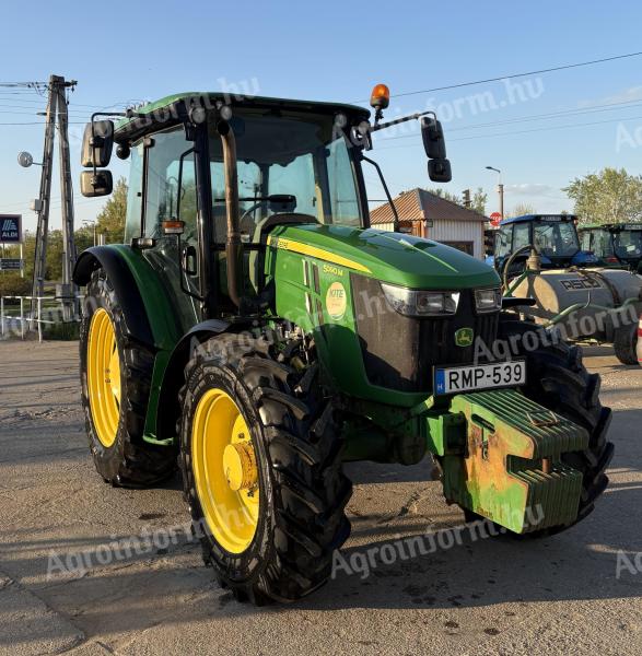 John Deere 5090 M