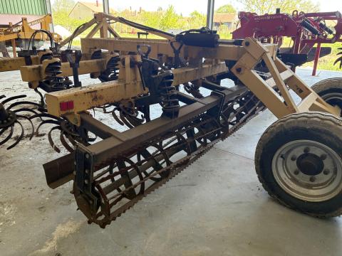 BUSA Fkm 4.0 HV forgókapás magágykeszítő (KRM)