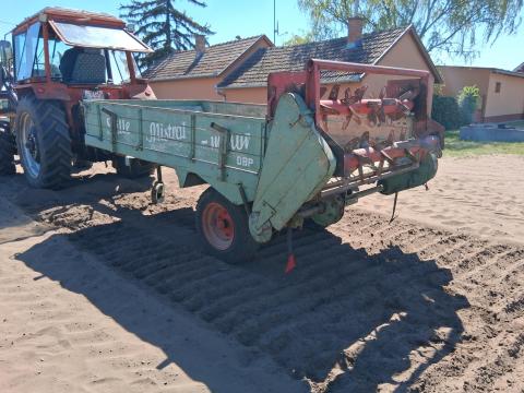 Stille 2,5 tip 2,5 tonnás kis trágyaszóró kis traktorra ideális