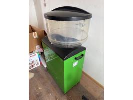 Förster automata kecske- vagy bárányetető, „műanya”