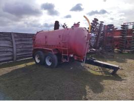 Detk 8 m³-es vízszállító,  tandemtengelyes