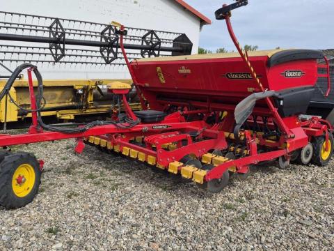 Vaderstad Rapid 400 S típusú vetőgép