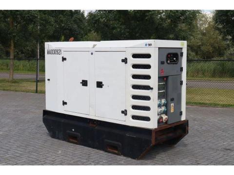 SDMO R90C3 | 90 kVA | 400 V / 2011 / 39 518 üzemóra / Lízing 20%-tól