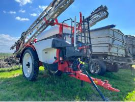 KUHN LEXIS vontatott vegyszerező