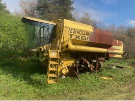 New Holland TX 66 megégett kombájn