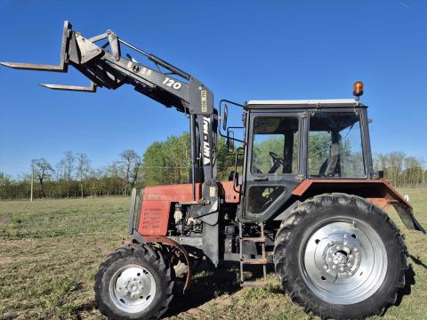 Mtz 820 traktor Traclift homlokrakodó
