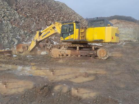Komatsu PC700LC-11 lánctalpas kotró