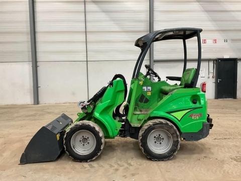 Avant R 28 / 2019 / 2 253 üzemóra / Lízing 20%-tól