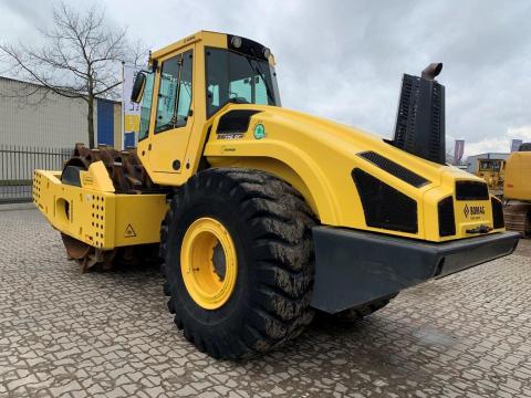 Bomag BW 226 DH-4I BVC / 2014 / 1.976 üzemóra / Lízing 20%-tól