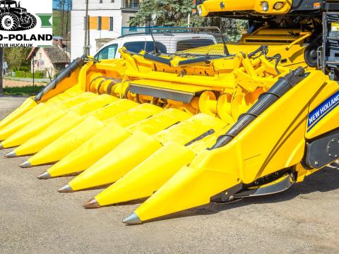 Przystawka do kukurydzy New Holland 875 - 2019 rok - (nowy model 846)