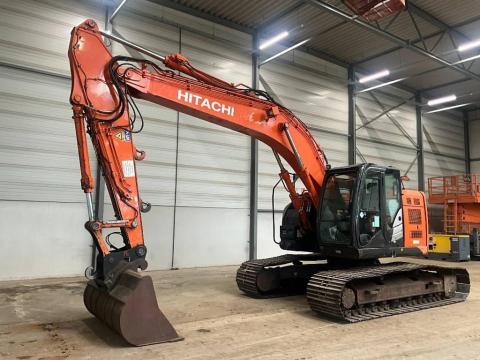 Hitachi ZX 225 US LC-5 B / 2014 / 14 766 üzemóra / Lízing 20%-tól