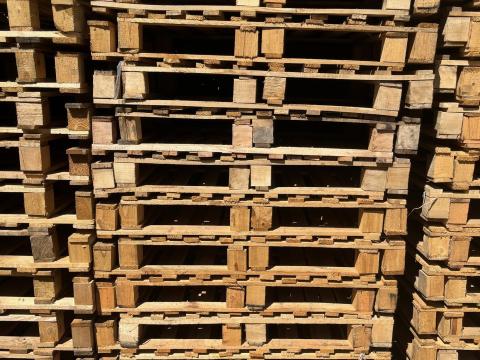 1000 x 1200 m-es kis teherbírású rakodólap