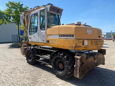 Liebherr A316 / 2004 / 10 782 üzemóra / Lízing 20%-tól