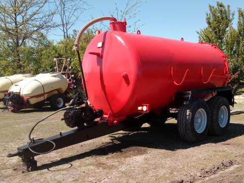 Detk 118-as 8m³-es szippantó,  2001-es évjárat