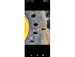 23,5R25 tömör gumis kerék