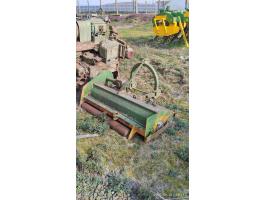 Vízszintes tengelyű szárzúzó,  mulcsozó