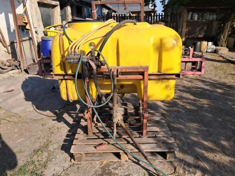 600l függesztett permetező