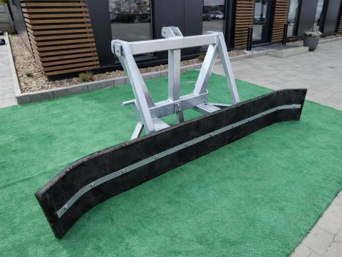 Új Metal-Technik Trágyatoló (horganyzott) – TUZ II / EURO / villás adapter 1,7-2,6 m munkaszélességgel