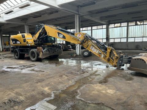Caterpillar M318D