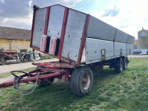 3 tengelyes pótkocsi