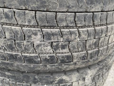 265/70R19.5 használt teherautó gumi