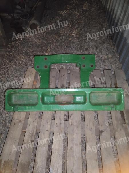 John Deere súlytartó konzol