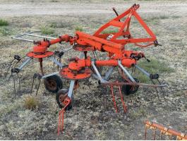 4 rotoros függesztett rendterítő, rendkezelő