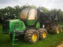 John Deere 1510 forwarder