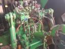 John Deere traktor