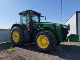 John Deere 8320R