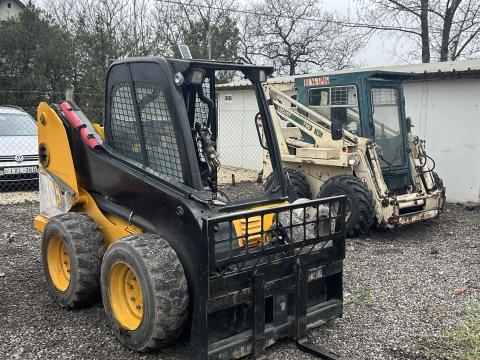 Jcb Robot 170 csúszókormányzású rakodó Bobcat