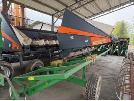 John Deere 606 C hidraulikusan csukható kukorica betakarító adapter