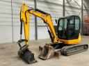 JCB 8055 / 2014 / 4 323 h üzemóra / Lízing 20%-tól