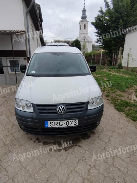 Hűtős kisteherautó volkswagen cady