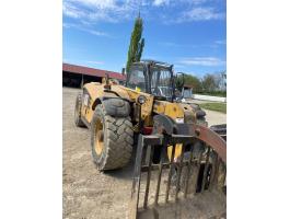 Teleszkópos Caterpillar rakodógép