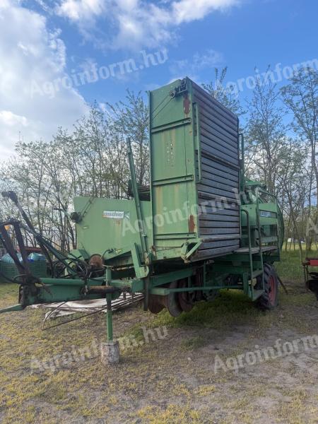 Wühlmaus 644 burgonyakombájn