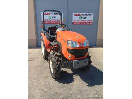 Kubota KB185 háromhengeres, 18,5 lóerős, irányváltós, szervókormányos, 4x4 kistraktor